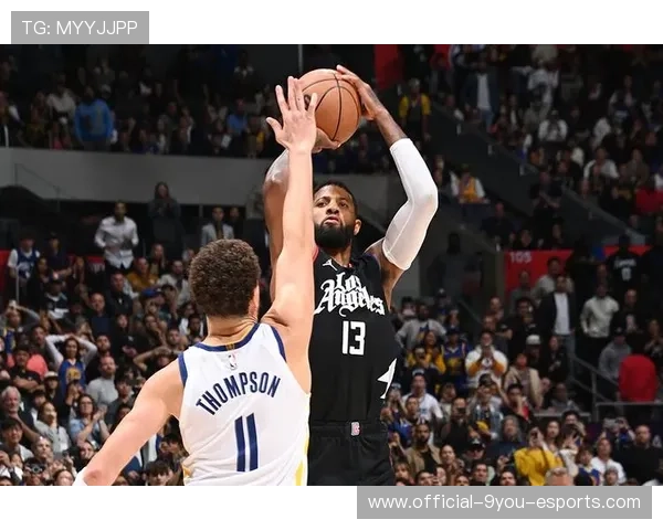 快船杀手锏战术在下半场频繁出现