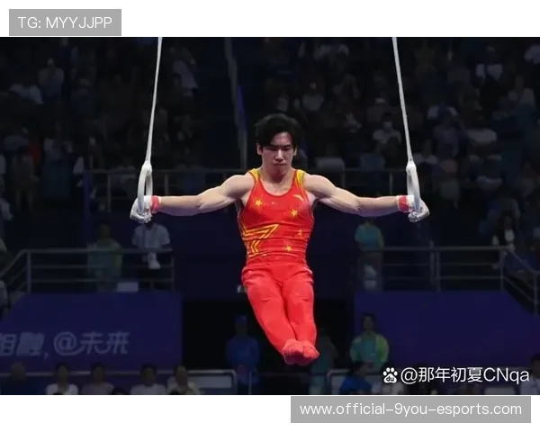 举重选手坚持完成动作引网友泪目